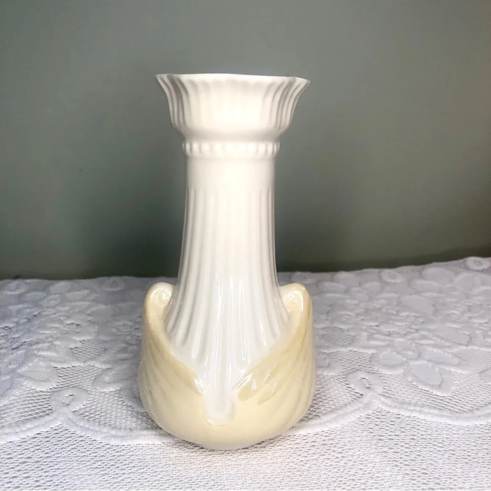 Belleek Moore Vase Vintage Ireland Ivory with Yellow Lustre Scallop Rim Irish